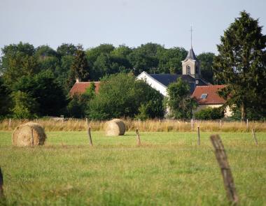 Image vue village et champ